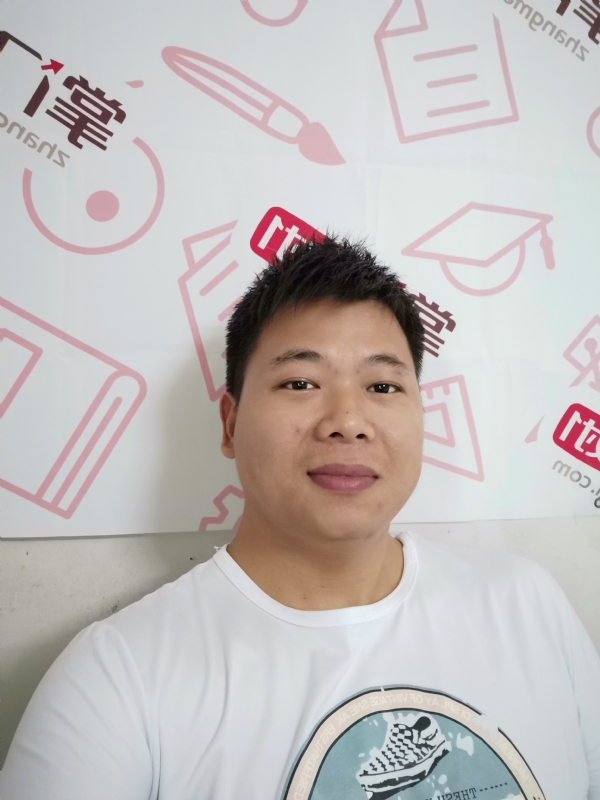 轻静地行走着的第一张照片--湖北认干亲服务网