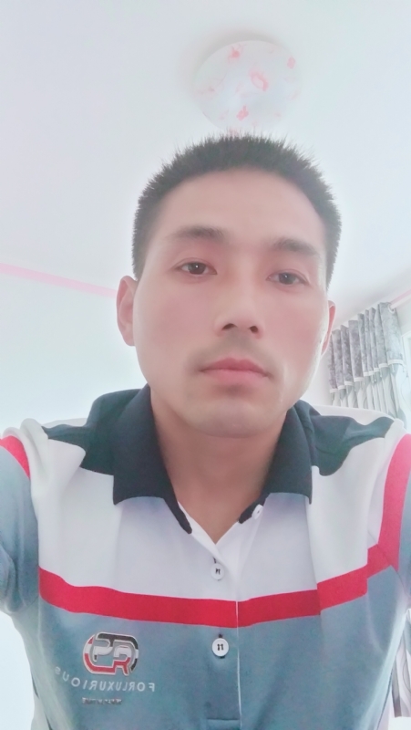 染红尘世的第一张照片--湖北认干亲服务网