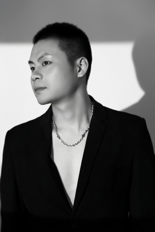 胡杰的第二张照片--湖北认干亲服务网